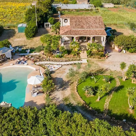 Maison Du Bonheur Exclusive Retreat For Peace Of Mind فيلة أولميدو