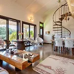 Maison Du Bonheur Exclusive Retreat For Peace Of Mind 빌라 *