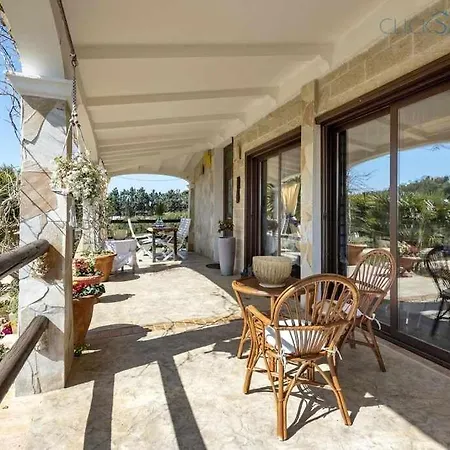 Maison Du Bonheur Exclusive Retreat For Peace Of Mind 빌라