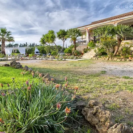 Maison Du Bonheur Exclusive Retreat For Peace Of Mind Olmedo